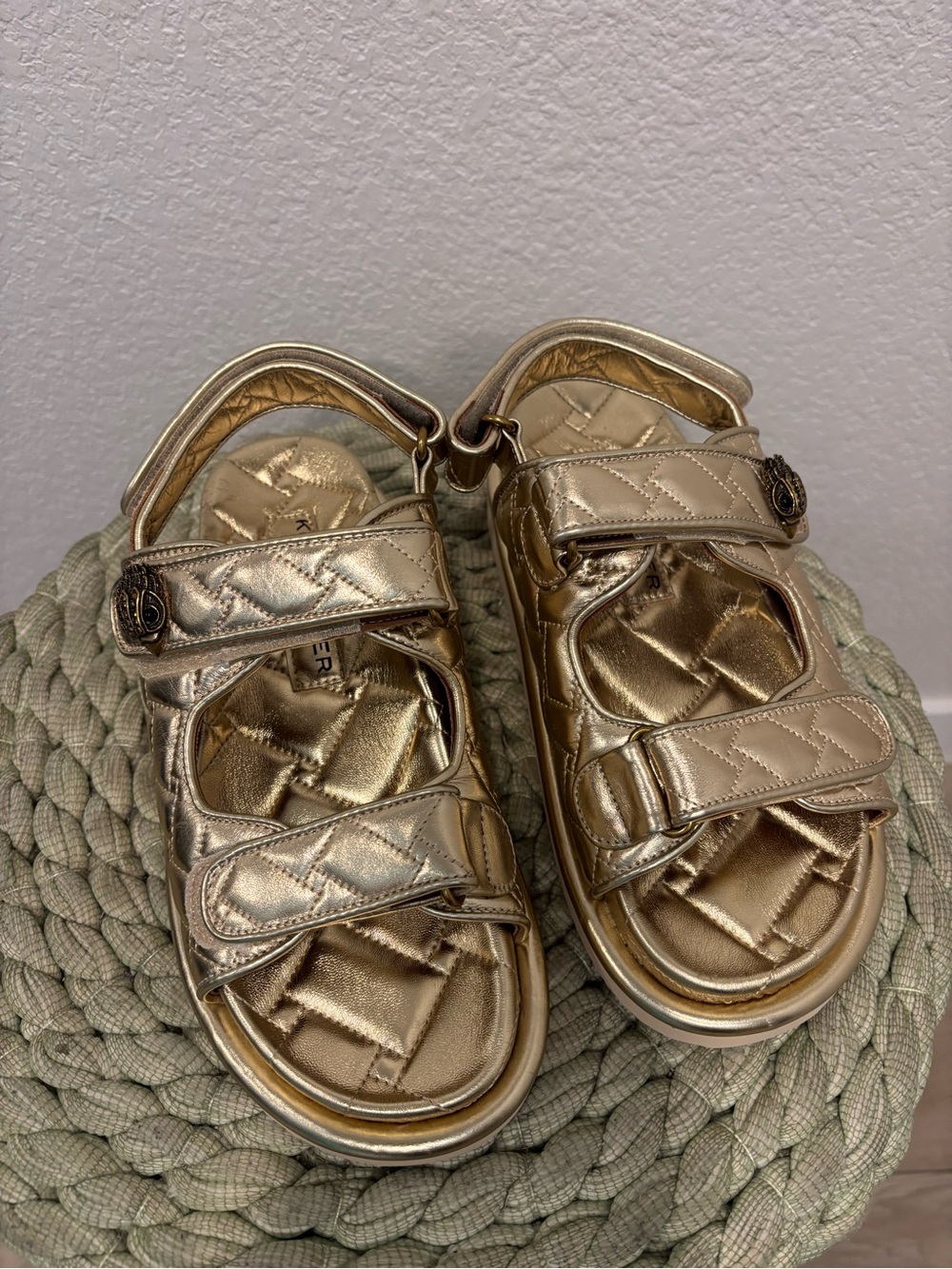 NEW Kurt Geiger Women's Orson Quilted Metallic Gold Flat Platform Sandals - Picture 4 of 12